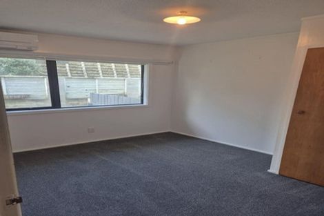 Photo of property in 49a Albatross Close, Whitby, Porirua, 5024
