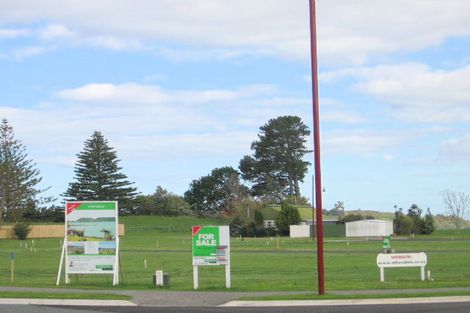 Photo of property in 2 Sandleigh Drive, Athenree, Katikati, 3177