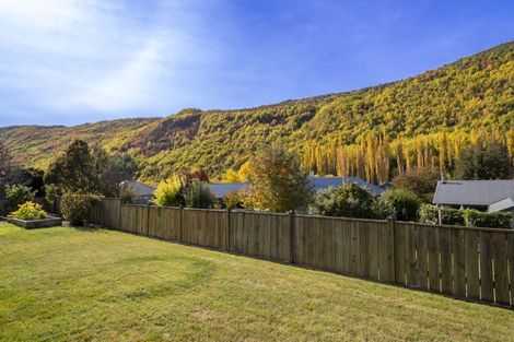 Photo of property in 107 Devon Street, Arrowtown, 9302