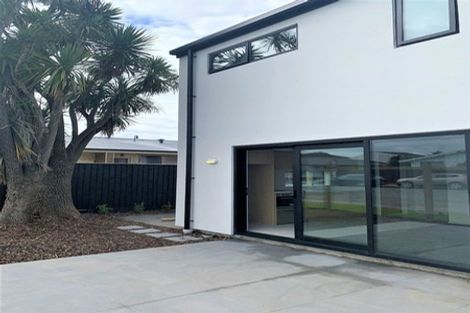 Photo of property in 2b Division Street, Riccarton, Christchurch, 8041