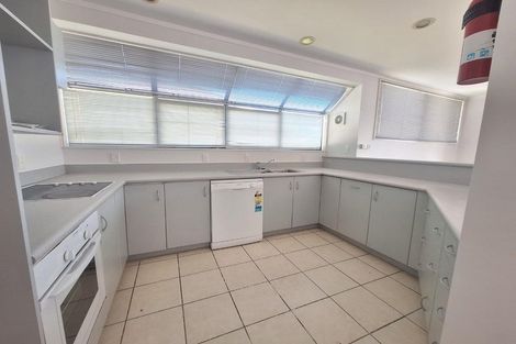 Photo of property in 1/1 Takutai Avenue, Bucklands Beach, Auckland, 2012