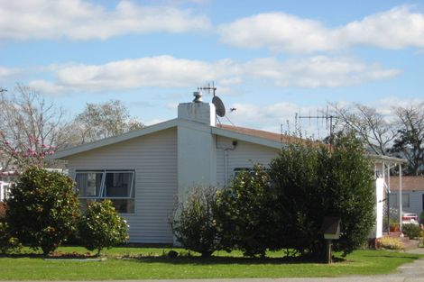 Photo of property in 42 College Road, Edgecumbe, 3120