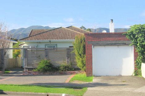 Photo of property in 16 Connolly Street, Boulcott, Lower Hutt, 5010