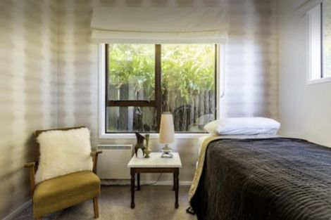 Photo of property in 136 Cheviot Road, Lowry Bay, Lower Hutt, 5013