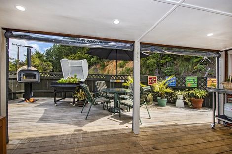 Photo of property in 3 Oakura Road, Oakura, Hikurangi, 0184