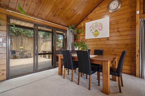 Photo of property in 10 Utuhina Road, Springfield, Rotorua, 3015