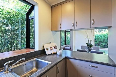 Photo of property in 9 Shortland Place, Havelock North, 4130