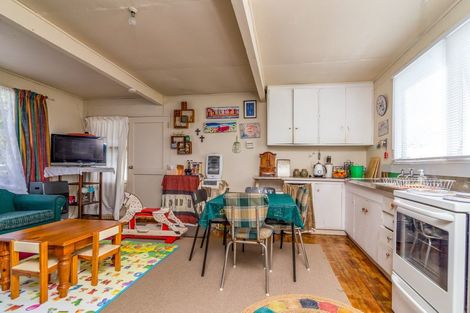 Photo of property in 13 Lee Road, Hannahs Bay, Rotorua, 3010