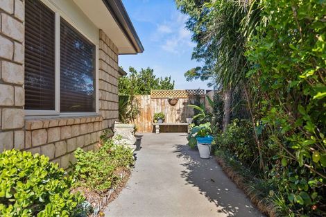 Photo of property in 41 Matene Place, Papamoa Beach, Papamoa, 3118