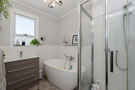 Photo of property in 8 Cricket Place, Melville, Hamilton, 3206