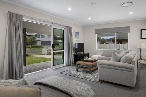 Photo of property in 52 Papaunahi Road, Bowentown, Waihi Beach, 3177