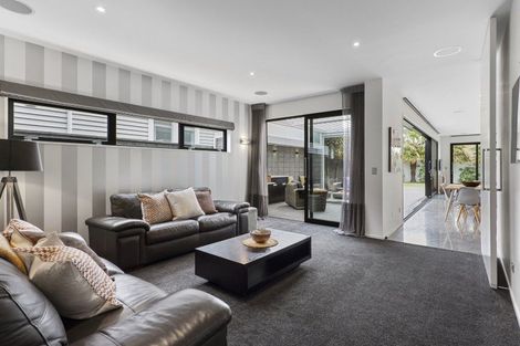 Photo of property in 48 Office Road, Merivale, Christchurch, 8014
