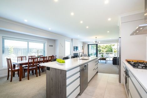 Photo of property in 1a Selwyn Road, Havelock North, 4130