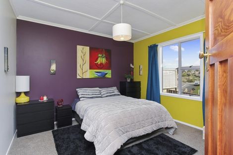 Photo of property in 61 Pioneer Road, Moturoa, New Plymouth, 4310