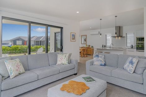 Photo of property in 23 Navigation Drive, Cooks Beach, Whitianga, 3591