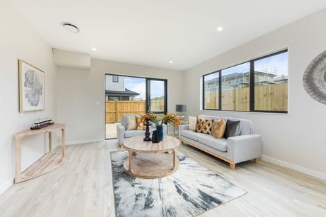 Photo of property in 19 Thomas Rielly Avenue, Hobsonville, Auckland, 0616