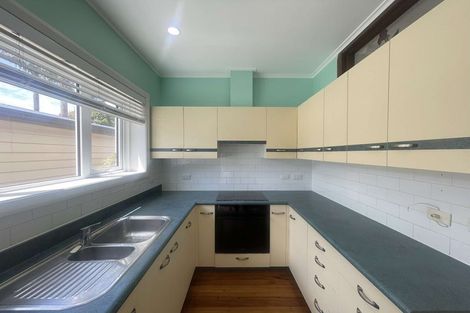 Photo of property in 25 Queensway, Three Kings, Auckland, 1024