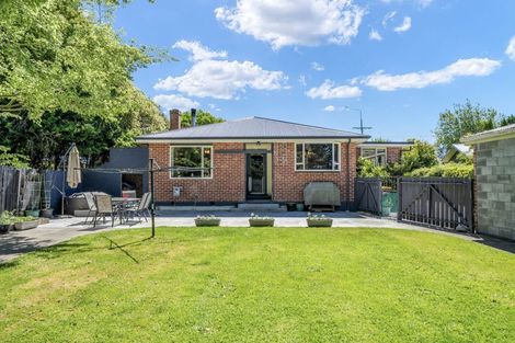 Photo of property in 92 Main North Road, Woodend, 7610