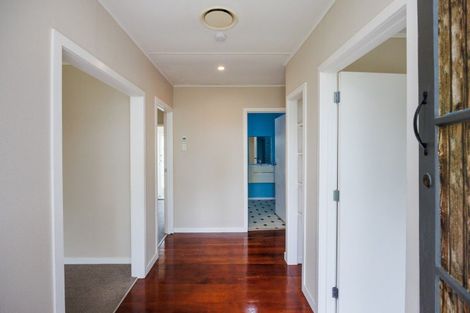 Photo of property in 32 Keeling Street, West End, Palmerston North, 4412