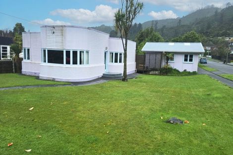 Photo of property in 45 Tawhai Street, Stokes Valley, Lower Hutt, 5019