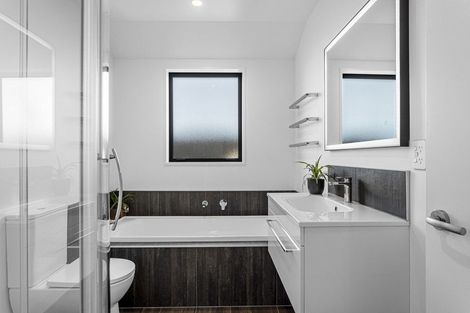 Photo of property in 102/1a Wendell Place, Greenlane, Auckland, 1061