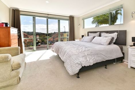 Photo of property in 11 Parkwood Crescent, Gulf Harbour, Whangaparaoa, 0930