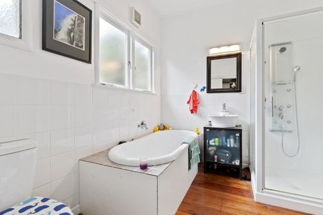 Photo of property in 25 Carey Street, Maeroa, Hamilton, 3200