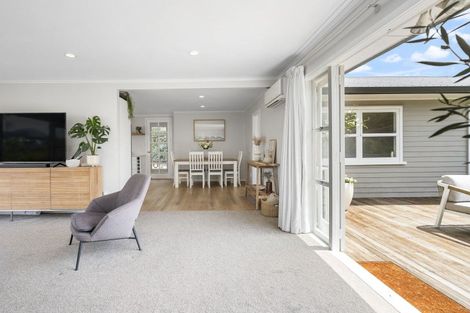 Photo of property in 6 Norglen Lane, Riverhead, 0820