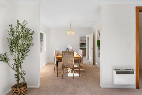 Photo of property in 81a Meadowland Drive, Somerville, Auckland, 2014