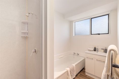 Photo of property in 96 Royal Park Drive, Parklands, Christchurch, 8083