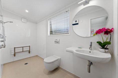 Photo of property in 2/19 Flanshaw Road, Te Atatu South, Auckland, 0610