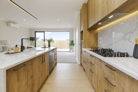 Photo of property in 3 Ridgehill Rise, Flat Bush, Auckland, 2019