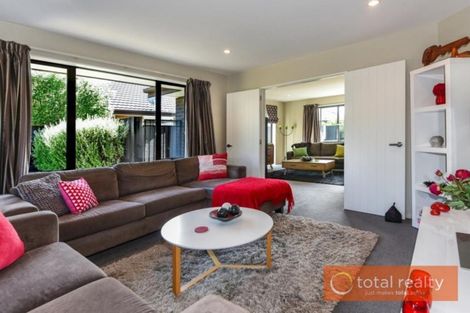 Photo of property in 18 Gosling Crescent, Halswell, Christchurch, 8025