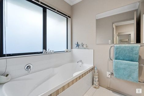 Photo of property in 8 Siemonek Rise, Bethlehem, Tauranga, 3110