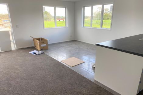 Photo of property in 12b Waterview Place, Haruru, 0204