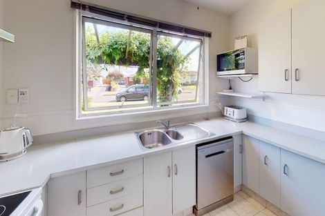 Photo of property in 30 Terry Crescent, Milson, Palmerston North, 4414