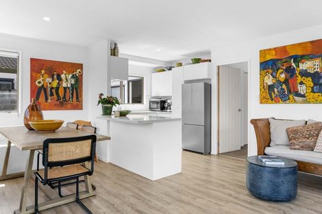 Photo of property in 1 Gobray Crescent, Mount Maunganui, 3116