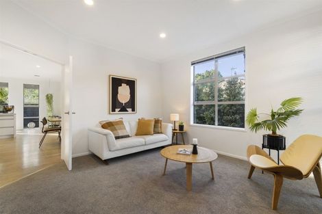 Photo of property in 11a Church Street, Northcote Point, Auckland, 0627