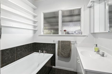 Photo of property in 6 Tait Street, Ruby Bay, Mapua, 7005