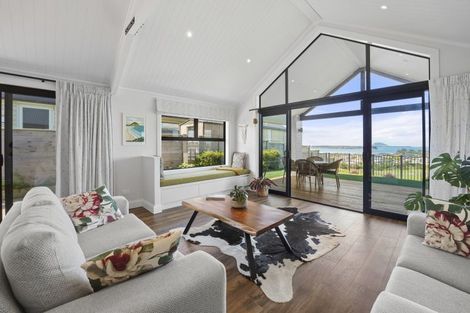 Photo of property in 8 Goldstone Place, Omokoroa, 3114