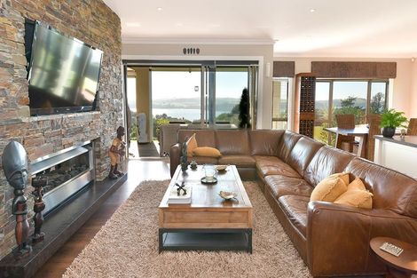 Photo of property in 28 Pacific Cliffs Drive, Gulf Harbour, Whangaparaoa, 0930