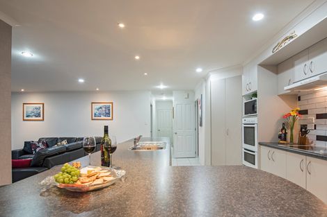 Photo of property in 31 Tomika Crescent, Papamoa Beach, Papamoa, 3118