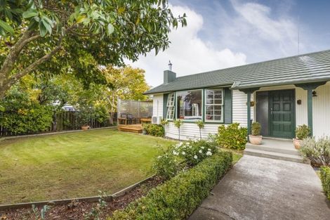 Photo of property in 10 Rhodes Drive, Kelvin Grove, Palmerston North, 4414