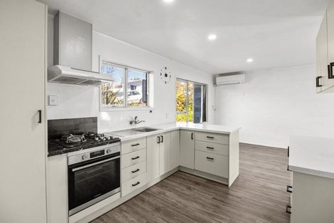 Photo of property in 10 Shaldon Crescent, Blagdon, New Plymouth, 4310