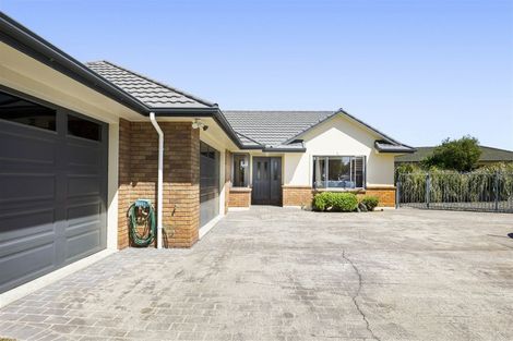 Photo of property in 29 Cairns Crescent, Rototuna, Hamilton, 3210