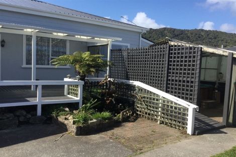 Photo of property in 92 Bright Street, Cobden, Greymouth, 7802
