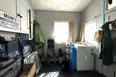 Photo of property in 17 Bridport Street, Kaitangata, 9210