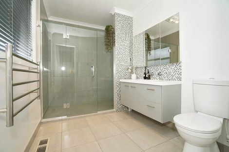 Photo of property in 9 Callard Place, Riverlea, Hamilton, 3216