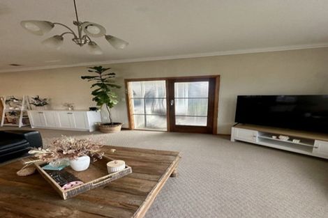 Photo of property in 715 Maxville Drive, Parkvale, Hastings, 4122