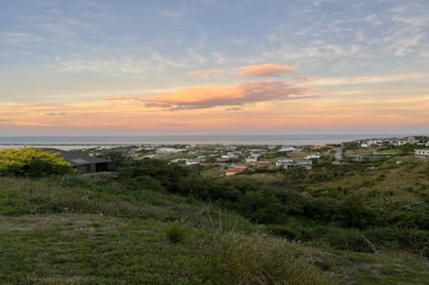 Photo of property in 3 Law Lane, Mount Pleasant, Christchurch, 8081